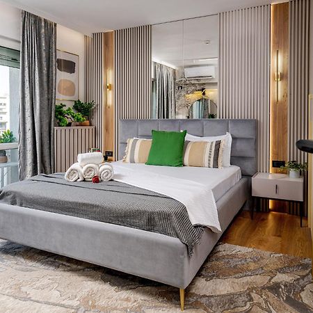 Romana Vibe Elegance In The Heart Of The City Bucureşti Eksteriør bilde