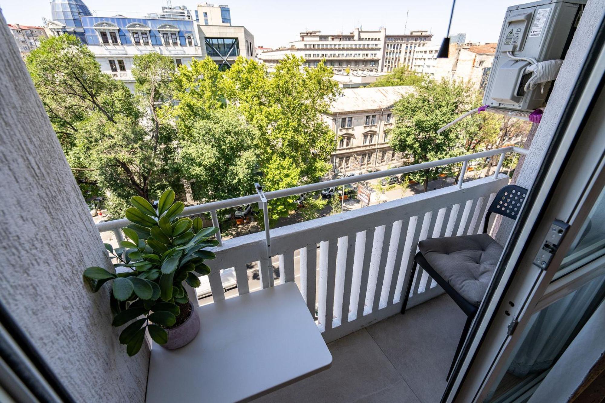 Romana Vibe Elegance In The Heart Of The City Bucureşti Eksteriør bilde