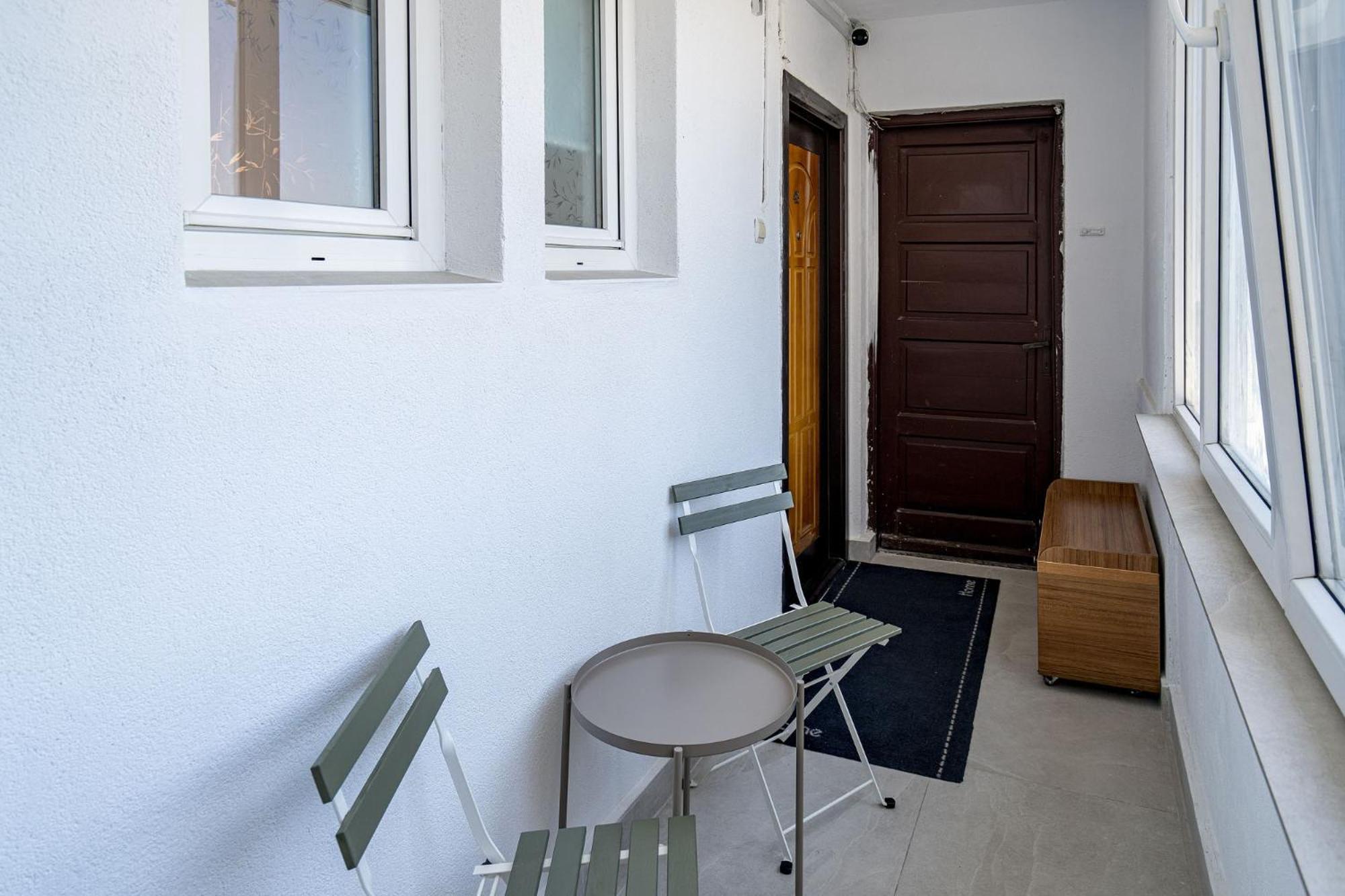 Romana Vibe Elegance In The Heart Of The City Bucureşti Eksteriør bilde